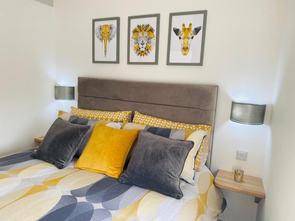 Lees Lookout Holt ,2 Bedroom Luxury Apartment With Private Parking Exterior foto