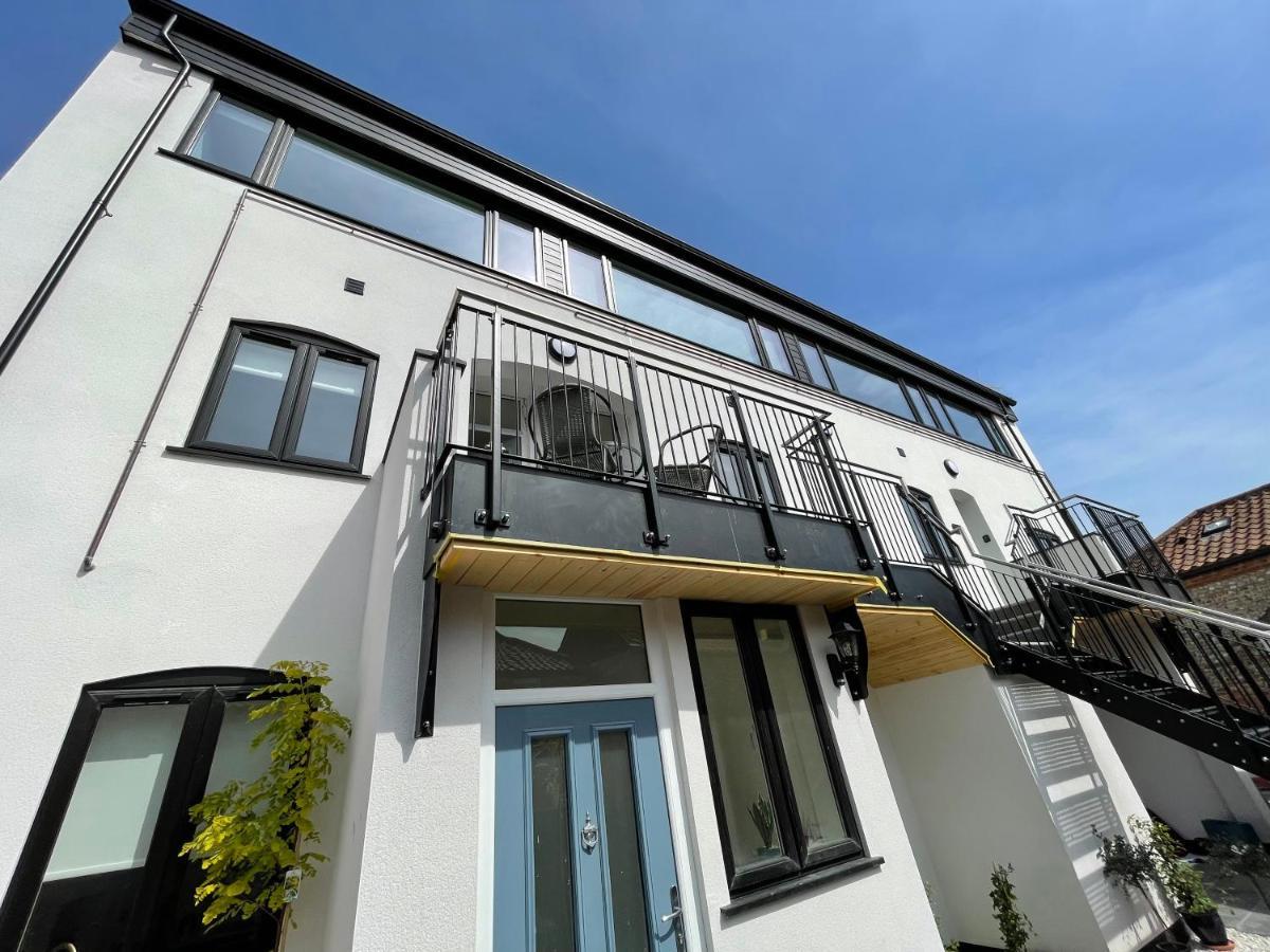 Lees Lookout Holt ,2 Bedroom Luxury Apartment With Private Parking Exterior foto