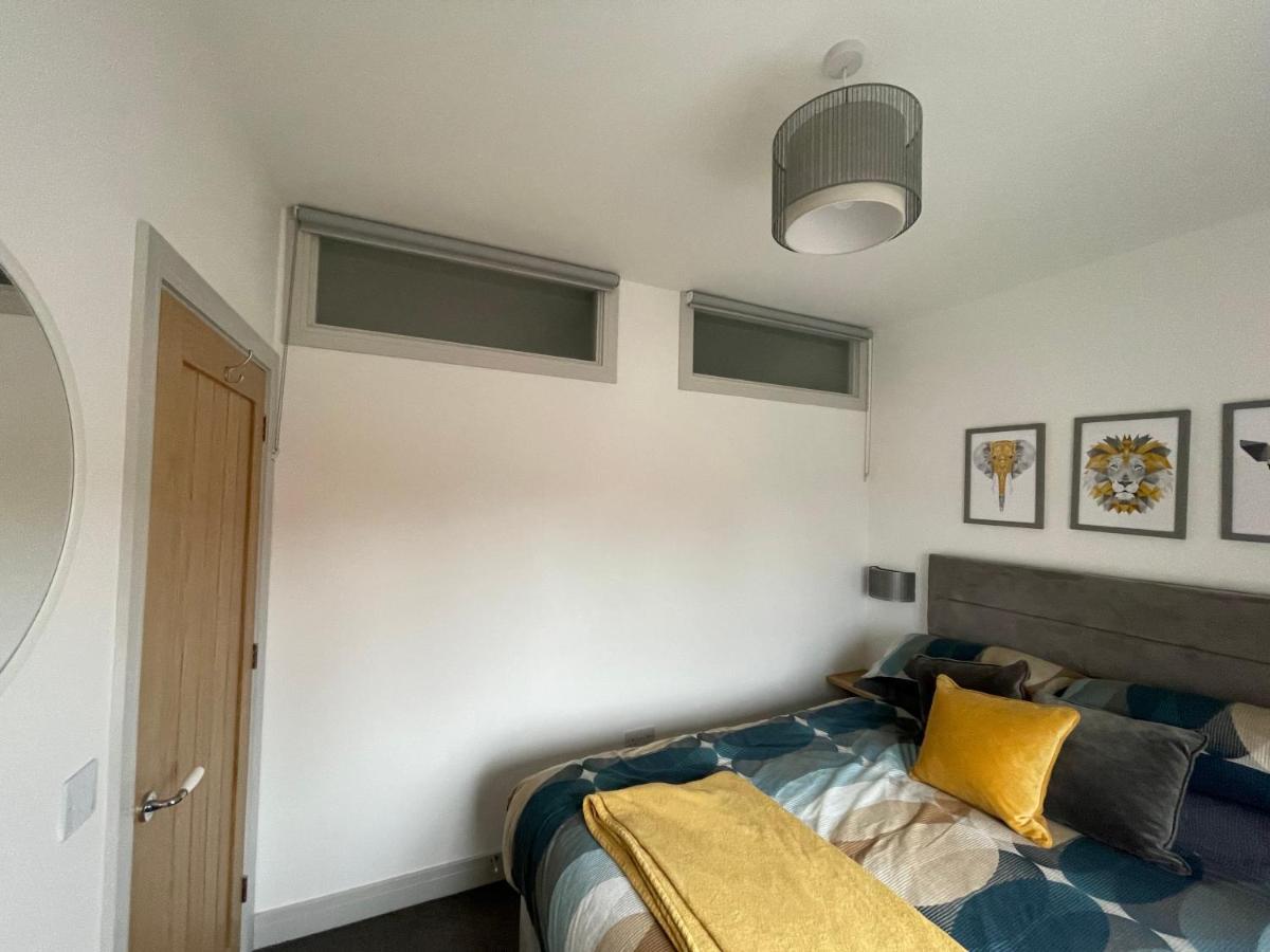 Lees Lookout Holt ,2 Bedroom Luxury Apartment With Private Parking Exterior foto